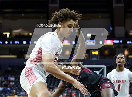 Thumbnail 3 in Cardinal Ritter College Prep vs. Chaminade (MSHSAA Class 6 Championship) photogallery.