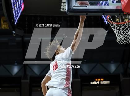 Thumbnail 1 in Cardinal Ritter College Prep vs. Chaminade (MSHSAA Class 6 Championship) photogallery.