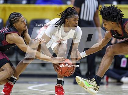 Thumbnail 1 in Cardinal Ritter College Prep vs. Chaminade (MSHSAA Class 6 Championship) photogallery.