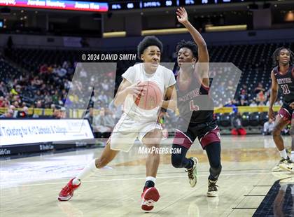 Thumbnail 1 in Cardinal Ritter College Prep vs. Chaminade (MSHSAA Class 6 Championship) photogallery.