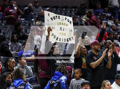 Thumbnail 3 in Cardinal Ritter College Prep vs. Chaminade (MSHSAA Class 6 Championship) photogallery.