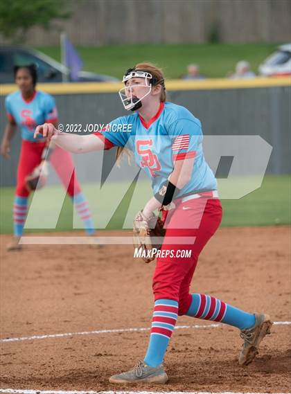 Thumbnail 3 in DeSoto Central vs. South Panola photogallery.