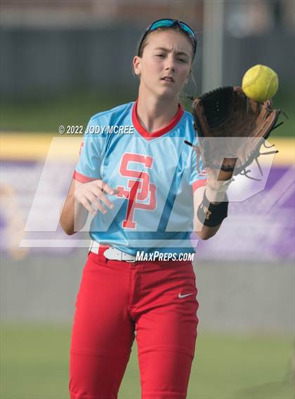 Thumbnail 1 in DeSoto Central vs. South Panola photogallery.