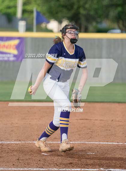 Thumbnail 2 in DeSoto Central vs. South Panola photogallery.