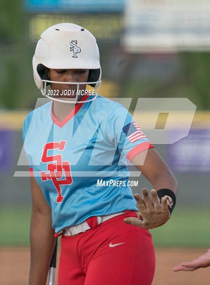 Thumbnail 1 in DeSoto Central vs. South Panola photogallery.