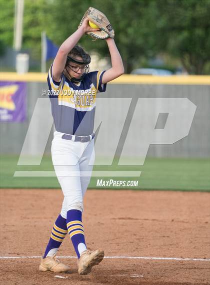 Thumbnail 3 in DeSoto Central vs. South Panola photogallery.
