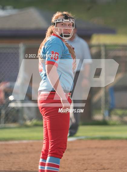 Thumbnail 1 in DeSoto Central vs. South Panola photogallery.