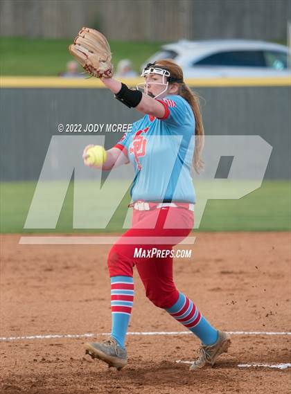 Thumbnail 3 in DeSoto Central vs. South Panola photogallery.