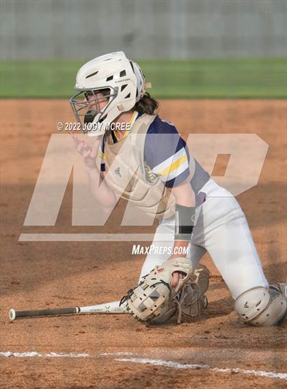 Thumbnail 3 in DeSoto Central vs. South Panola photogallery.