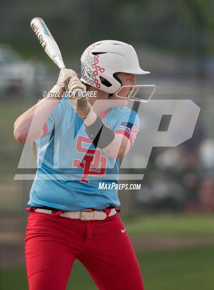 Thumbnail 3 in DeSoto Central vs. South Panola photogallery.