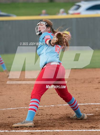 Thumbnail 1 in DeSoto Central vs. South Panola photogallery.