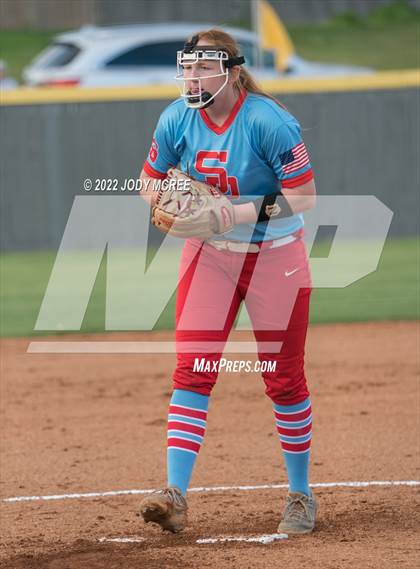 Thumbnail 3 in DeSoto Central vs. South Panola photogallery.