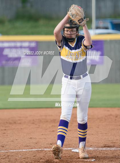 Thumbnail 3 in DeSoto Central vs. South Panola photogallery.