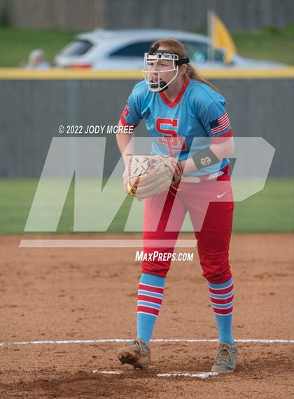Thumbnail 1 in DeSoto Central vs. South Panola photogallery.