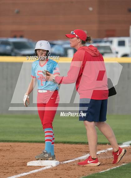 Thumbnail 2 in DeSoto Central vs. South Panola photogallery.