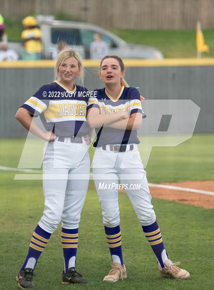 Thumbnail 2 in DeSoto Central vs. South Panola photogallery.