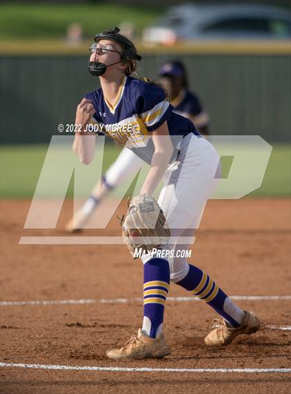 Thumbnail 2 in DeSoto Central vs. South Panola photogallery.