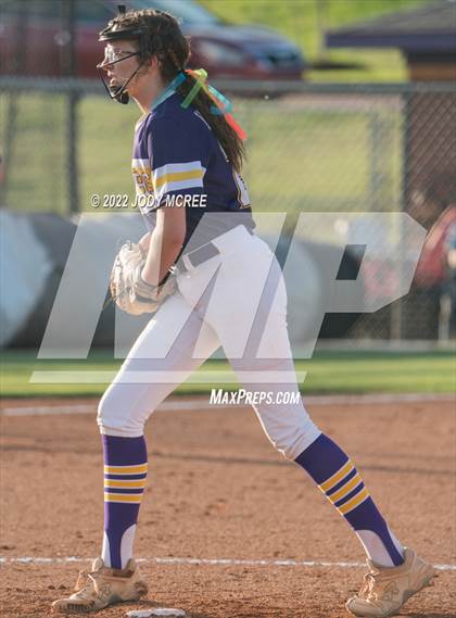 Thumbnail 2 in DeSoto Central vs. South Panola photogallery.