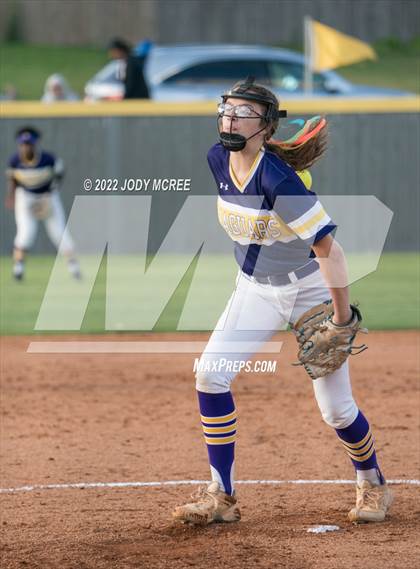 Thumbnail 1 in DeSoto Central vs. South Panola photogallery.