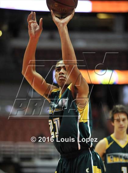 Thumbnail 2 in Edison vs. Ayala (CIF SS 2AA Final) photogallery.