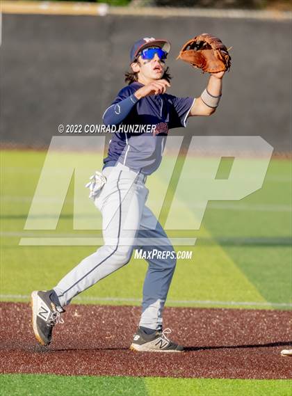 Thumbnail 2 in Marshall @ Flintridge Prep photogallery.