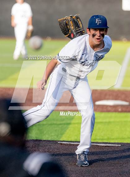 Thumbnail 2 in Marshall @ Flintridge Prep photogallery.