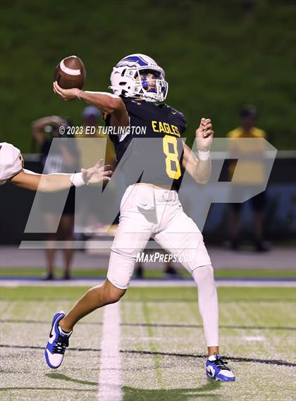 Thumbnail 2 in Lassiter @ Etowah photogallery.