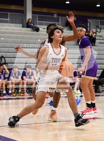Thumbnail 2 in Notre Dame Prep vs. Oakland Tech (The Holiday Classic 2022) photogallery.