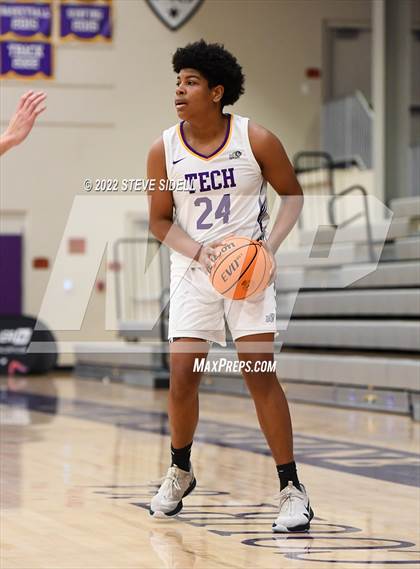 Thumbnail 1 in Notre Dame Prep vs. Oakland Tech (The Holiday Classic 2022) photogallery.