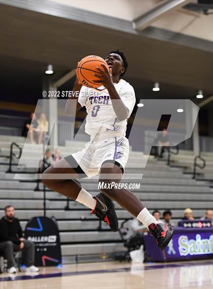 Thumbnail 2 in Notre Dame Prep vs. Oakland Tech (The Holiday Classic 2022) photogallery.