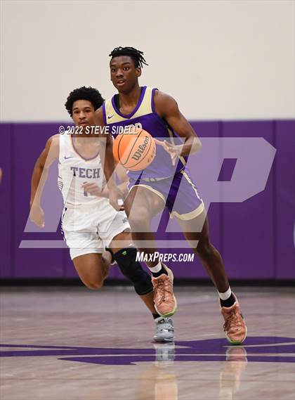 Thumbnail 1 in Notre Dame Prep vs. Oakland Tech (The Holiday Classic 2022) photogallery.