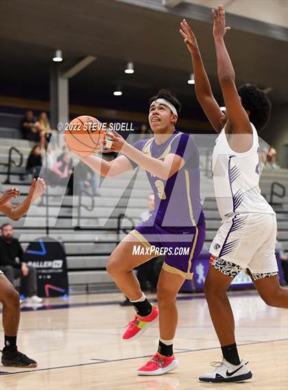 Thumbnail 3 in Notre Dame Prep vs. Oakland Tech (The Holiday Classic 2022) photogallery.