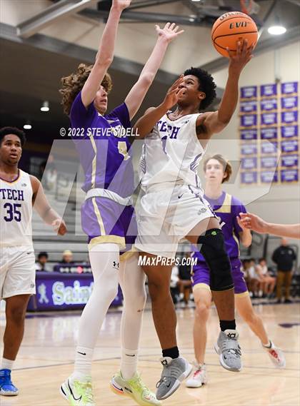 Thumbnail 1 in Notre Dame Prep vs. Oakland Tech (The Holiday Classic 2022) photogallery.