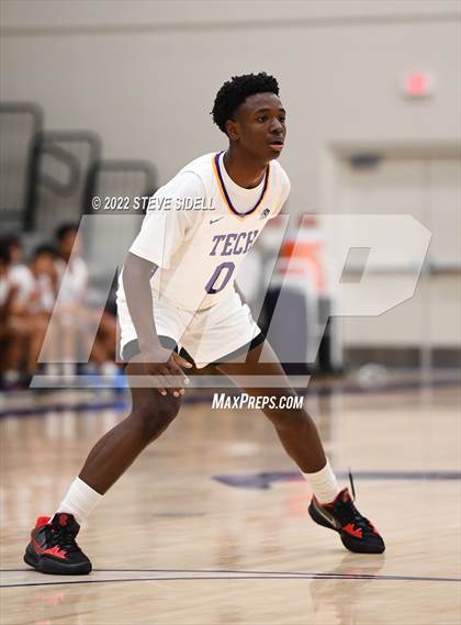 Thumbnail 1 in Notre Dame Prep vs. Oakland Tech (The Holiday Classic 2022) photogallery.