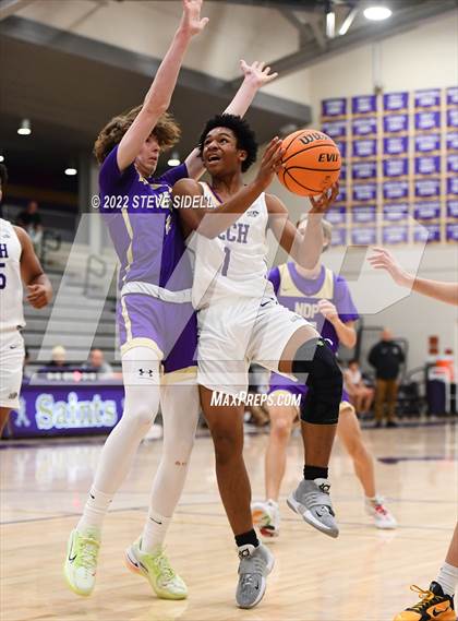 Thumbnail 2 in Notre Dame Prep vs. Oakland Tech (The Holiday Classic 2022) photogallery.