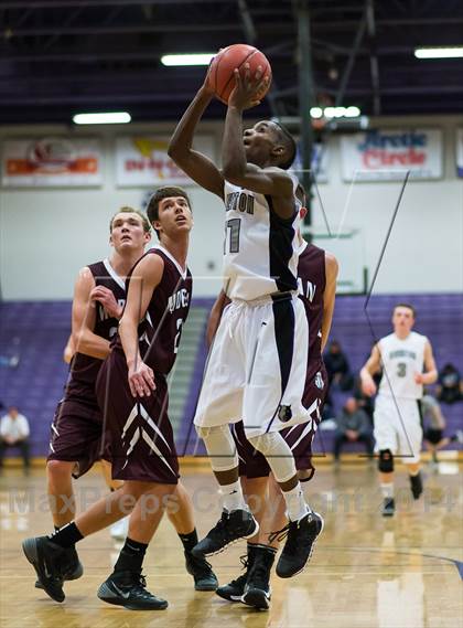 Thumbnail 3 in Morgan vs Riverton (Riverton Holiday Tournament) photogallery.