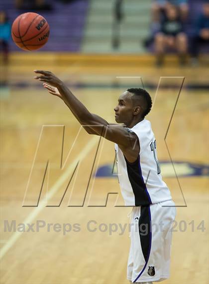 Thumbnail 1 in Morgan vs Riverton (Riverton Holiday Tournament) photogallery.