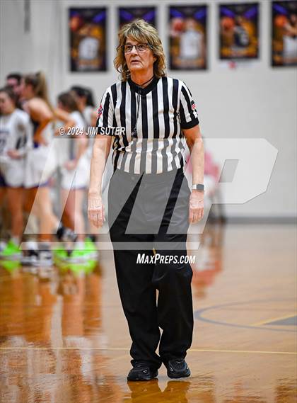 Thumbnail 3 in Thrall vs Shiner (UIL 2A Region IV Quarterfinal) photogallery.