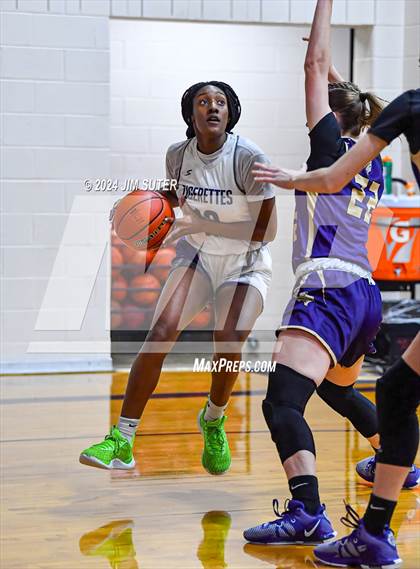 Thumbnail 1 in Thrall vs Shiner (UIL 2A Region IV Quarterfinal) photogallery.