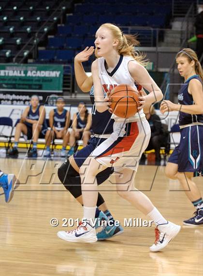 Thumbnail 3 in Juanita vs. Auburn Riverside photogallery.
