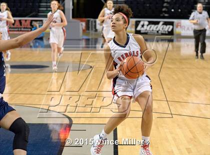 Thumbnail 3 in Juanita vs. Auburn Riverside photogallery.