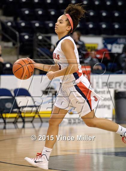 Thumbnail 2 in Juanita vs. Auburn Riverside photogallery.