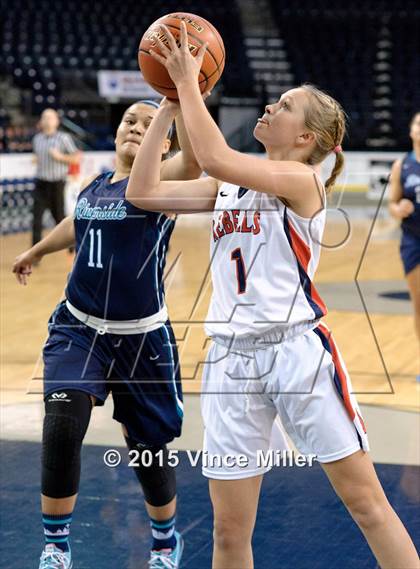 Thumbnail 3 in Juanita vs. Auburn Riverside photogallery.