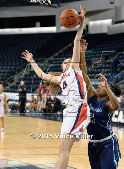 Thumbnail 1 in Juanita vs. Auburn Riverside photogallery.