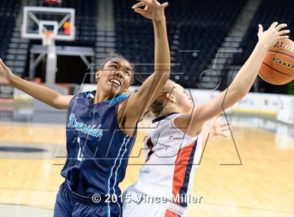 Thumbnail 2 in Juanita vs. Auburn Riverside photogallery.