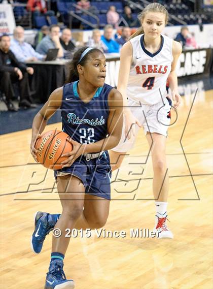 Thumbnail 2 in Juanita vs. Auburn Riverside photogallery.