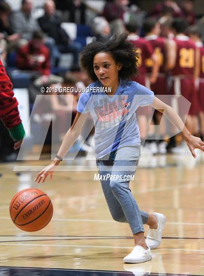 Thumbnail 1 in JV: Cardinal Newman @ Marin Catholic photogallery.