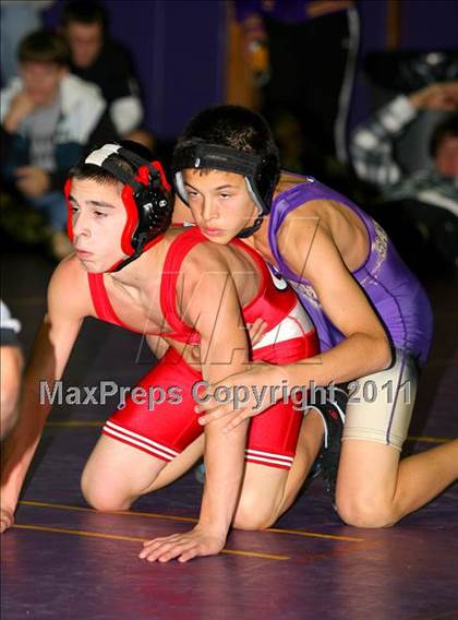 Thumbnail 2 in Gray/Fitzgerald Holiday Tournament @ Sayville photogallery.