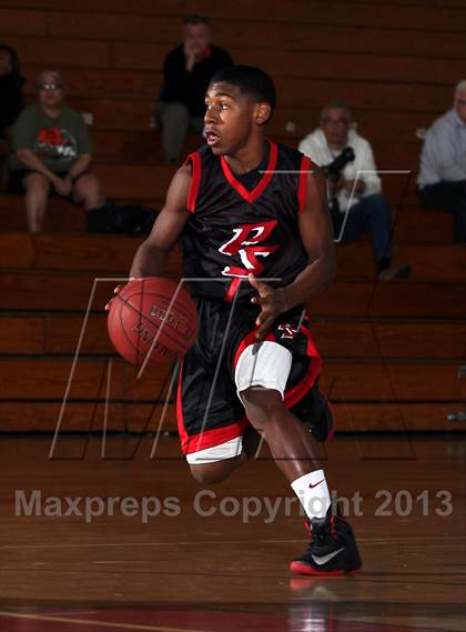 Thumbnail 2 in Bellarmine-Jefferson vs Palm Springs (MaxPreps Holiday Classic) photogallery.