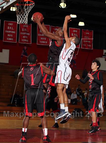 Thumbnail 1 in Bellarmine-Jefferson vs Palm Springs (MaxPreps Holiday Classic) photogallery.